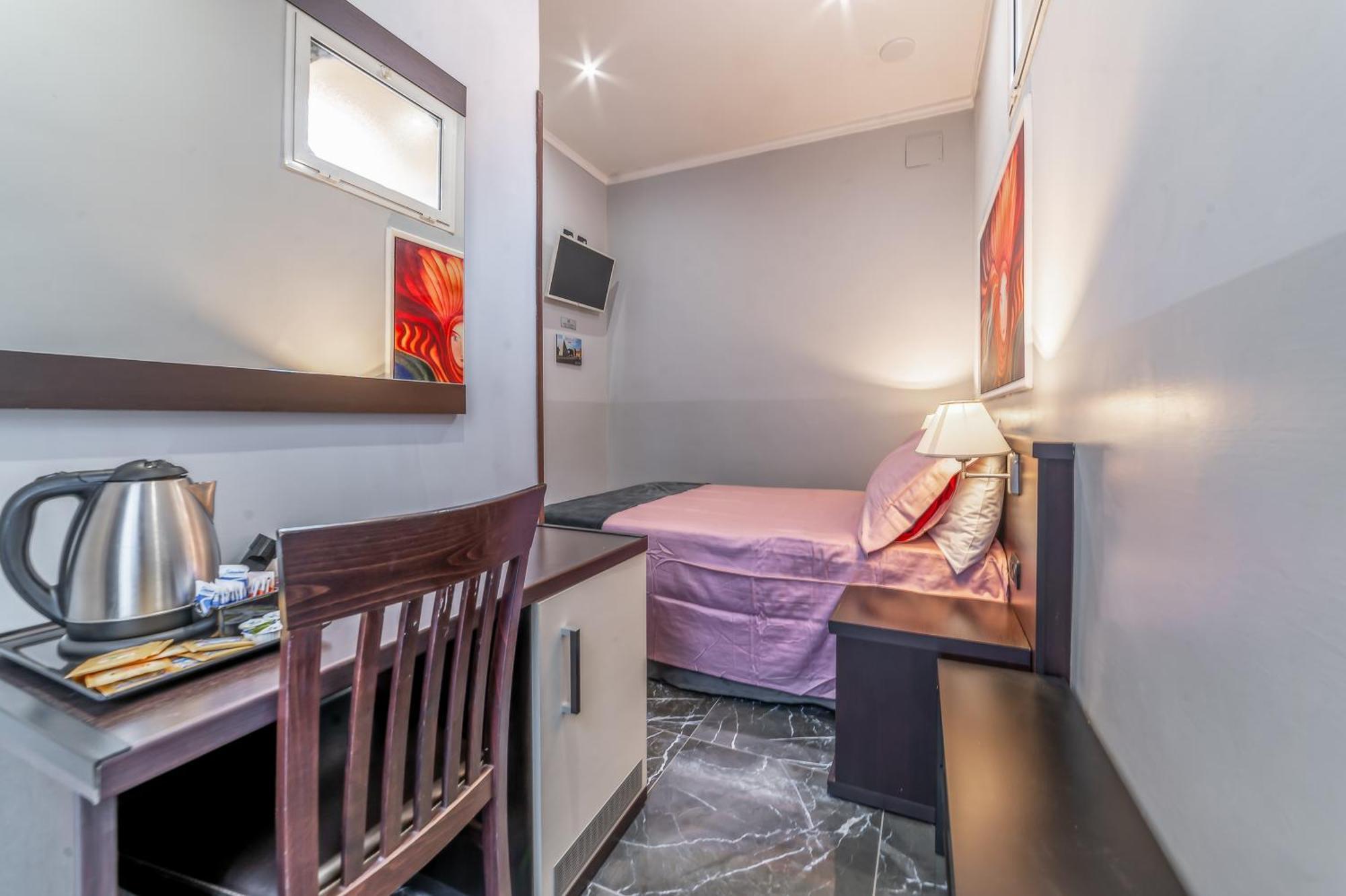 Rome In Love B&B - Termini Train Station Экстерьер фото